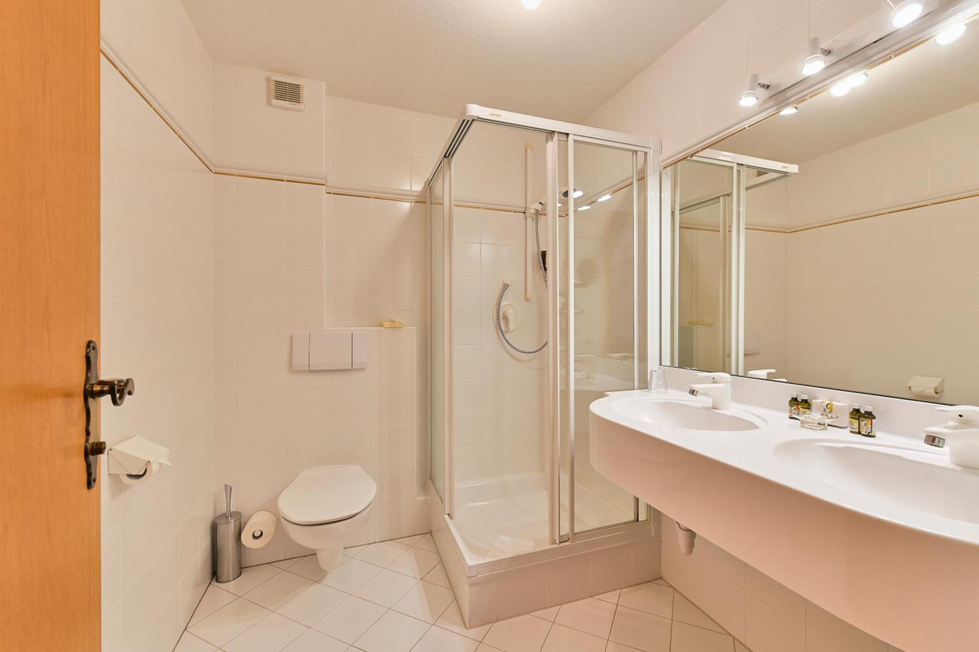 Hotel Garni Sursilva Lech am Arlberg Bagian luar foto