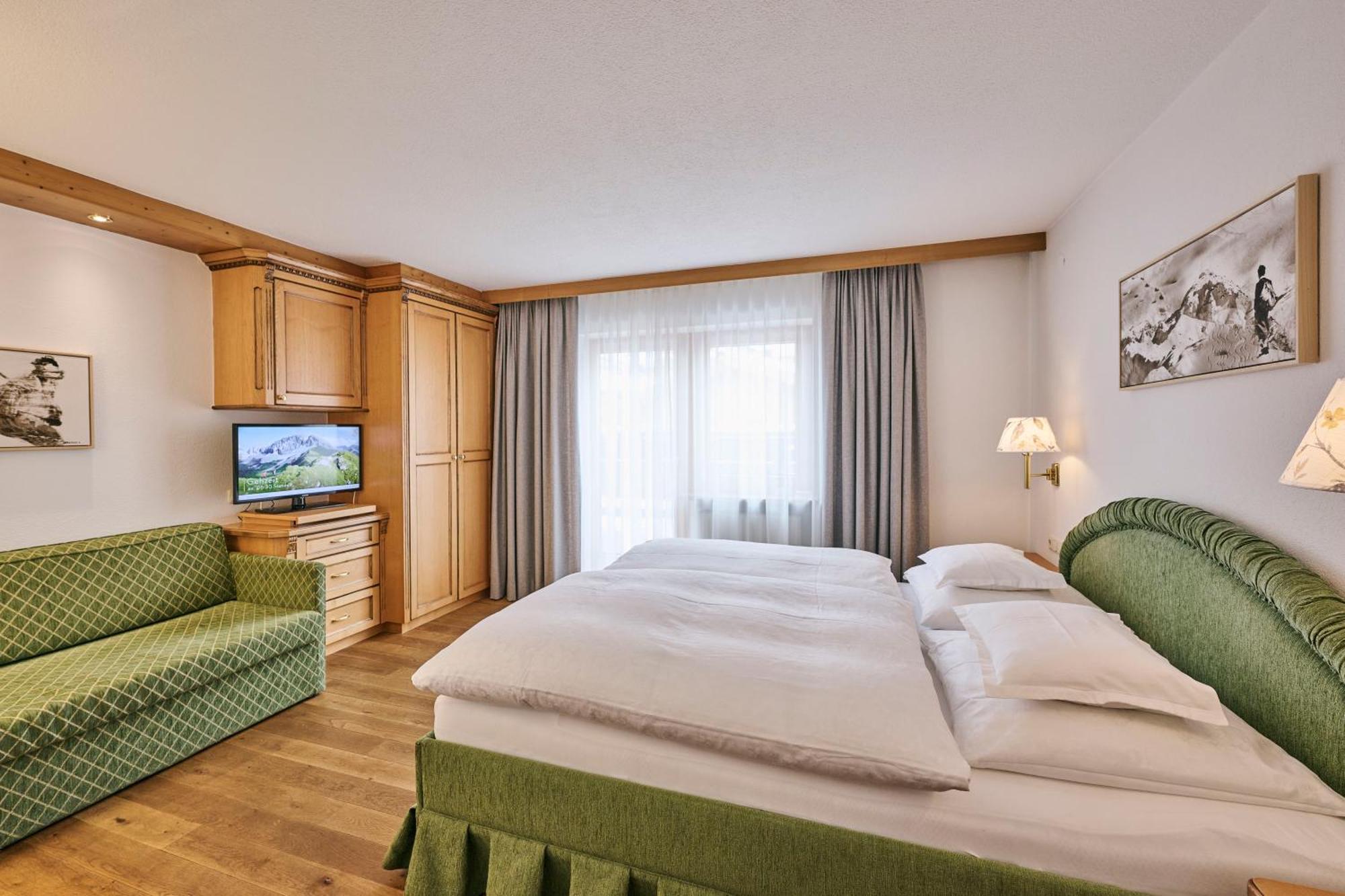 Hotel Garni Sursilva Lech am Arlberg Bagian luar foto