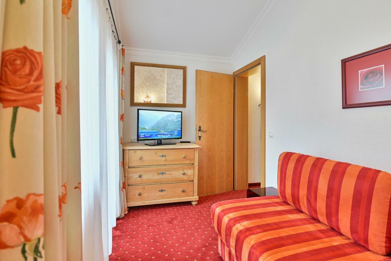 Hotel Garni Sursilva Lech am Arlberg Bagian luar foto